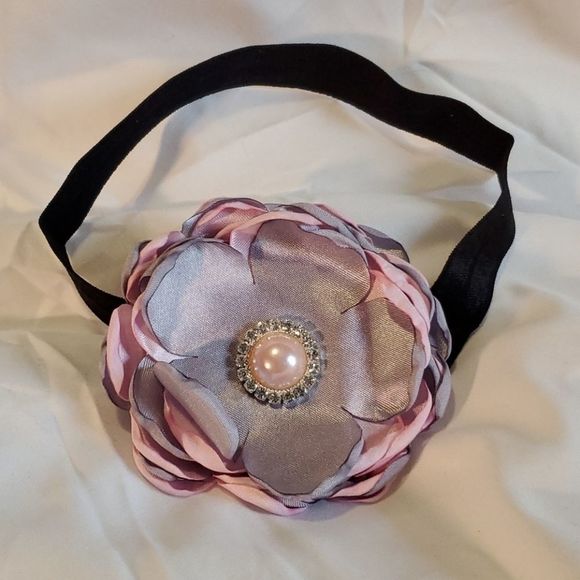 NEW Silver and Pink Flowered Headband - Picture 2 of 3